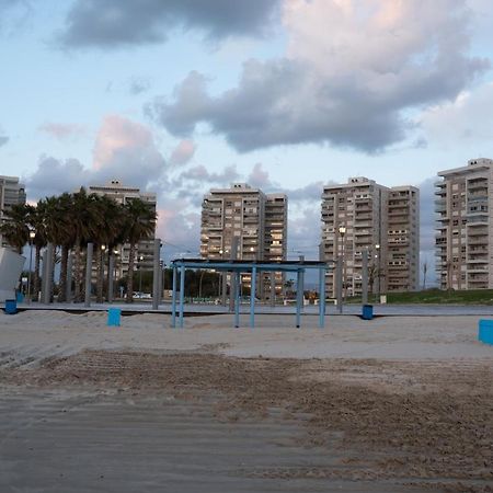 Argaman Beach Apartment Акко Екстер'єр фото